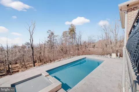 Exterior - 4803 Smokey Ct, Frederick, MD 21702 photo 26 of 30