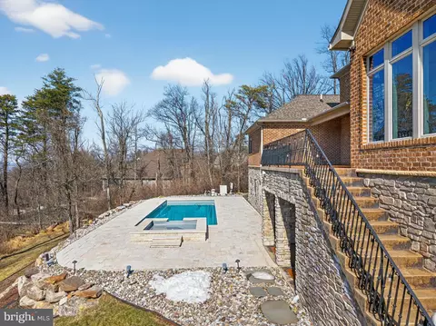 Exterior - 4803 Smokey Ct, Frederick, MD 21702 photo 5 of 30