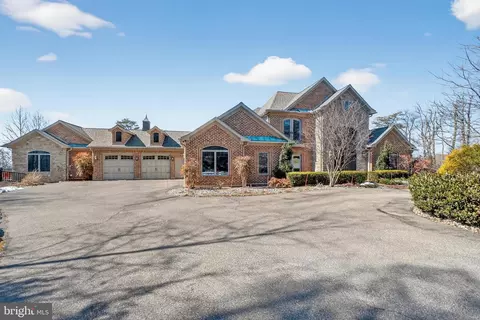 Exterior - 4803 Smokey Ct, Frederick, MD 21702 photo 6 of 30