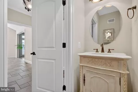 Entry Way - 4803 Smokey Ct, Frederick, MD 21702 photo 9 of 20