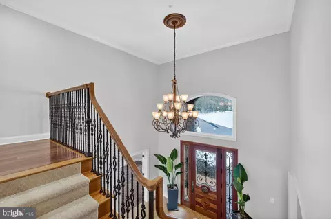 Entry Way - 4803 Smokey Ct, Frederick, MD 21702 photo 11 of 20
