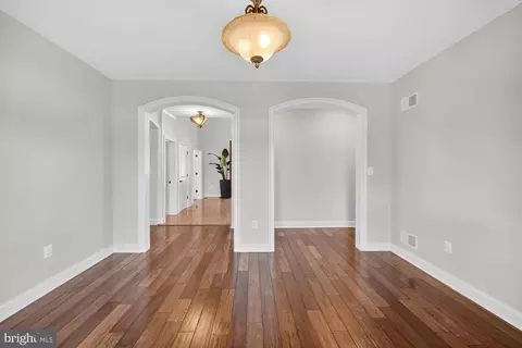 Entry Way - 4803 Smokey Ct, Frederick, MD 21702 photo 6 of 20