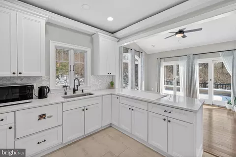 Kitchen - 4803 Smokey Ct, Frederick, MD 21702 photo 16 of 16