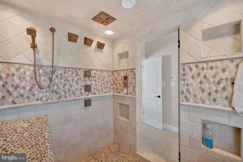 Entry Way - 4803 Smokey Ct, Frederick, MD 21702 photo 5 of 20