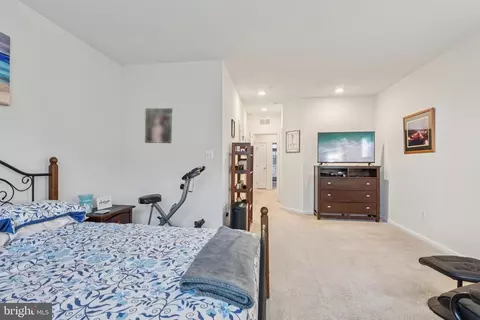 Bedroom - 6456 Walcott Ln, Frederick, MD 21703 photo 4 of 7