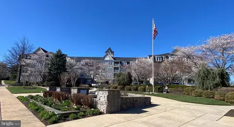 2520 Waterside Dr #410, Frederick, MD 21701