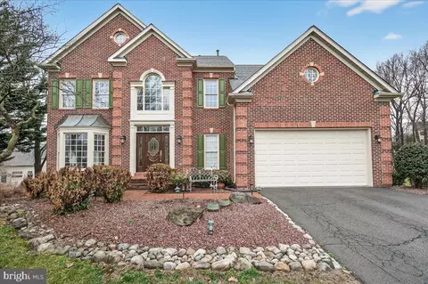 Exterior - 6434 Bellevue Pl, Frederick, MD 21701 photo 2 of 23