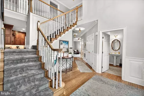 Entry Way - 6434 Bellevue Pl, Frederick, MD 21701 photo 3 of 6