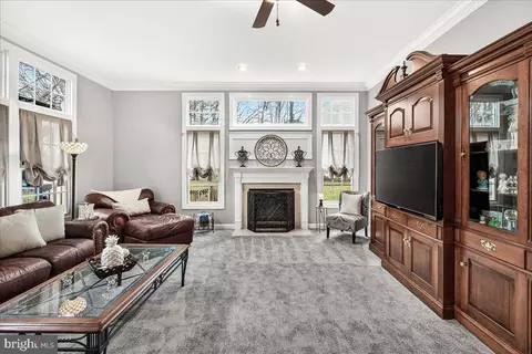 Living - 6434 Bellevue Pl, Frederick, MD 21701 photo 2 of 2