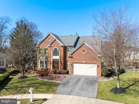 Exterior - 6434 Bellevue Pl, Frederick, MD 21701 photo 4 of 23