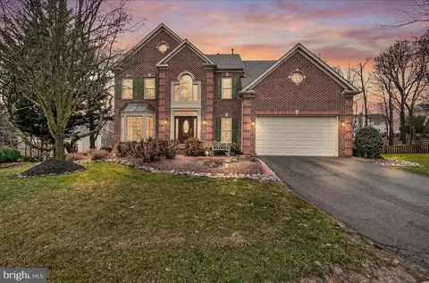 Exterior - 6434 Bellevue Pl, Frederick, MD 21701 photo 6 of 23