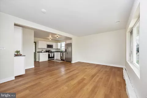 301 Redwood Ave, Frederick, MD 21701 photo 9