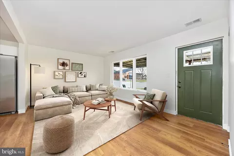 301 Redwood Ave, Frederick, MD 21701 photo 10