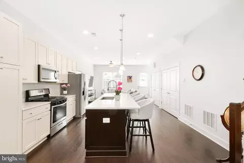 Entry Way - 224 E 6th St, Frederick, MD 21701 photo 8 of 26