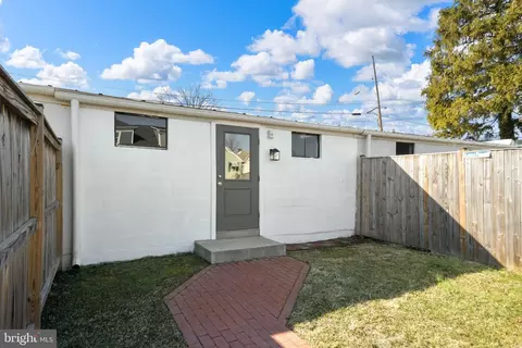 Exterior - 224 E 6th St, Frederick, MD 21701 photo 10 of 12