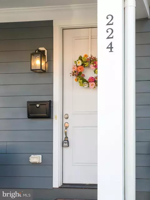 Exterior - 224 E 6th St, Frederick, MD 21701 photo 4 of 12