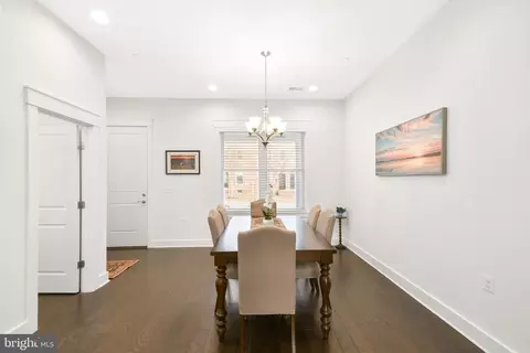 Entry Way - 224 E 6th St, Frederick, MD 21701 photo 6 of 26