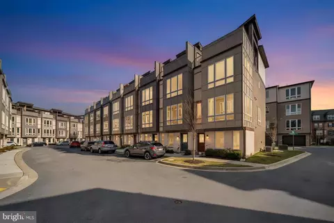 1402 Bexley Ln, Frederick, MD 21701 photo 2
