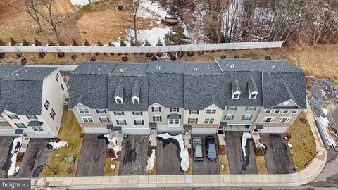336 Paca Gardens Ln, Frederick, MD 21703 photo 5