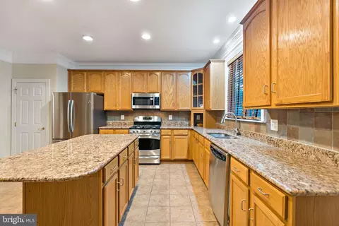 Kitchen - 1501 Mohican Ct, Frederick, MD 21701 photo 5 of 9