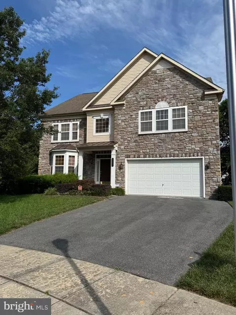 Exterior - 1501 Mohican Ct, Frederick, MD 21701 photo 2 of 15