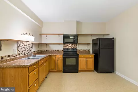 Kitchen - 1501 Mohican Ct, Frederick, MD 21701 photo 9 of 9
