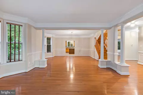 Living - 1501 Mohican Ct, Frederick, MD 21701 photo 2 of 14