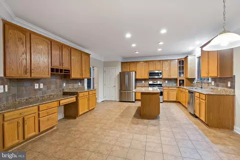 Kitchen - 1501 Mohican Ct, Frederick, MD 21701 photo 3 of 9