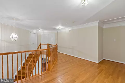 Entry Way - 1501 Mohican Ct, Frederick, MD 21701 photo 4 of 10