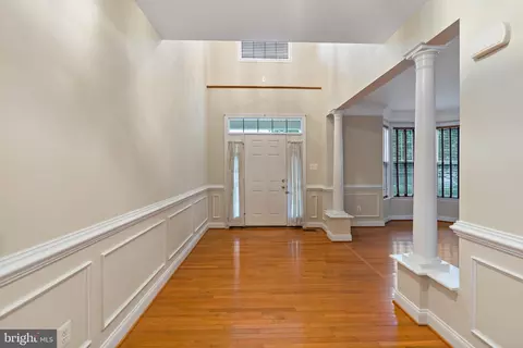 Entry Way - 1501 Mohican Ct, Frederick, MD 21701 photo 2 of 10