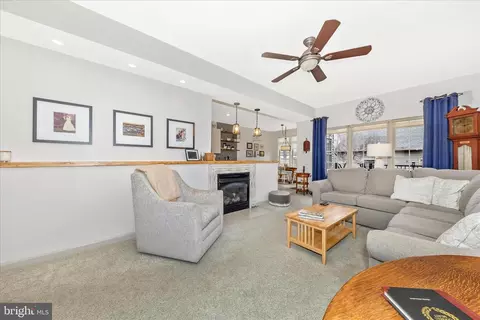 Living - 2205 Garden Ln, Frederick, MD 21701 photo 2 of 2