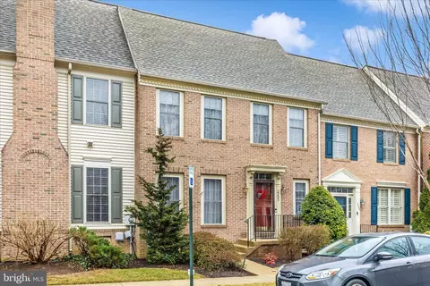 Exterior - 2205 Garden Ln, Frederick, MD 21701 photo 3 of 9