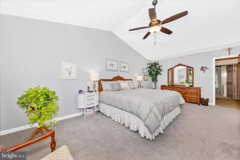 Bedroom - 2205 Garden Ln, Frederick, MD 21701 photo 3 of 7