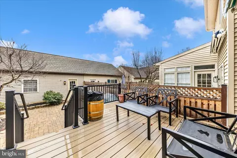 Exterior - 2205 Garden Ln, Frederick, MD 21701 photo 7 of 9