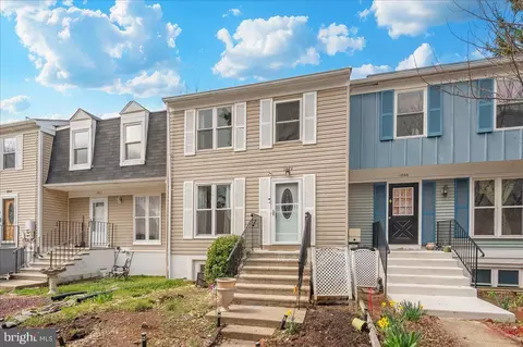 Exterior - 1864 Murdock Ct, Frederick, MD 21702 photo 8 of 9