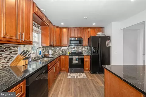 Kitchen - 1864 Murdock Ct, Frederick, MD 21702 photo 3 of 6