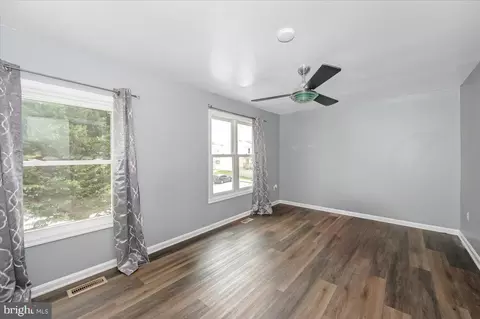 Living - 1864 Murdock Ct, Frederick, MD 21702 photo 1 of 1