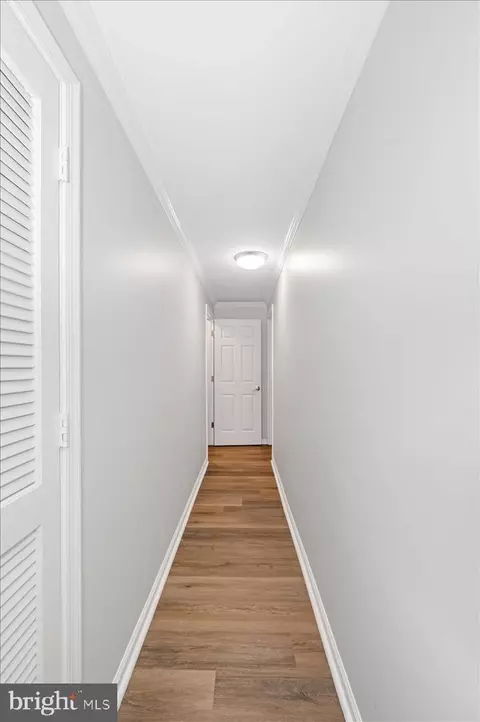 Entry Way - 1864 Murdock Ct, Frederick, MD 21702 photo 6 of 7