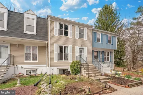 1864 Murdock Ct, Frederick, MD 21702