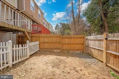 Exterior - 1864 Murdock Ct, Frederick, MD 21702 photo 6 of 9