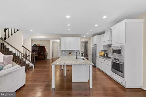 Kitchen - 8422 Cliffview Ln, Frederick, MD 21704 photo 4 of 4
