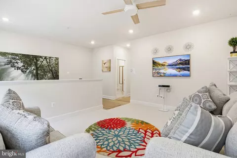 Entry Way - 2605 Broadleaf Dr, Frederick, MD 21702 photo 7 of 7