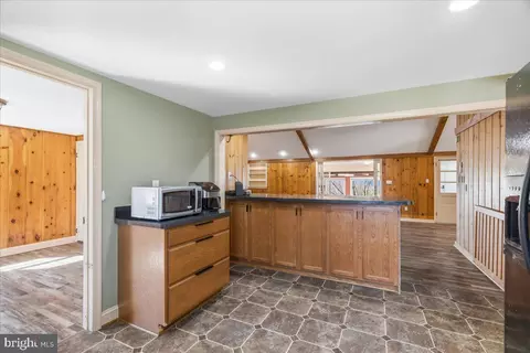 Entry Way - 4835 Shookstown Rd, Frederick, MD 21702 photo 4 of 6