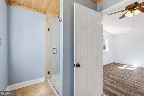 Entry Way - 4835 Shookstown Rd, Frederick, MD 21702 photo 5 of 6