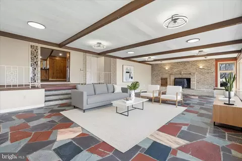 Living - 4835 Shookstown Rd, Frederick, MD 21702 photo 4 of 8