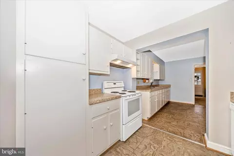 Entry Way - 9 E 13th St, Frederick, MD 21701 photo 5 of 6
