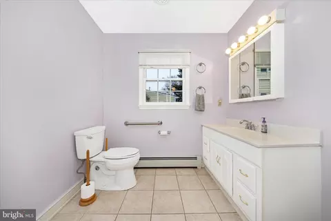 Bath - 9 E 13th St, Frederick, MD 21701 photo 1 of 5