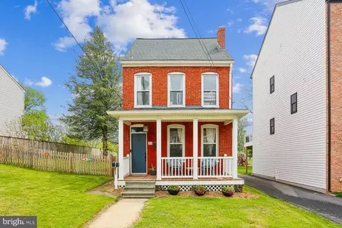 30 Hamilton Ave, Frederick, MD 21701