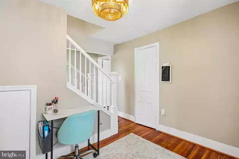 Entry Way - 30 Hamilton Ave, Frederick, MD 21701 photo 3 of 3