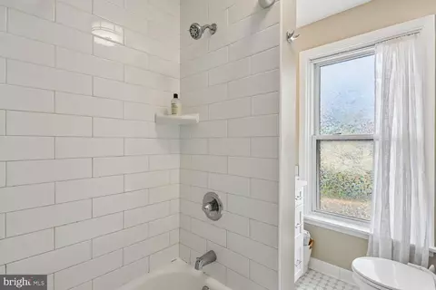 Bath - 30 Hamilton Ave, Frederick, MD 21701 photo 2 of 3
